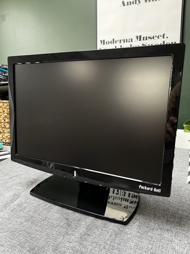 Packard bell widescreen - 19",